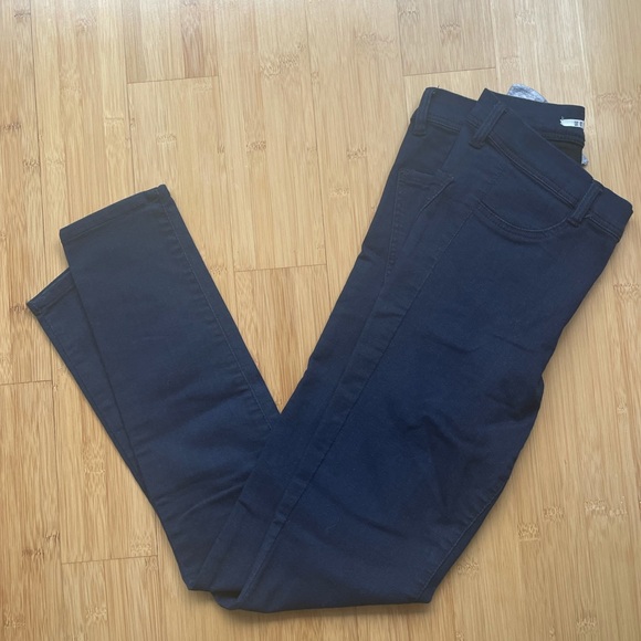 Zara Trafaluc Dark Wash Skinny Jeans